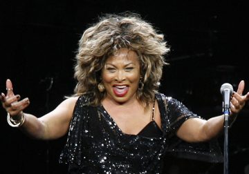 Tina Turner, resilient singer hailed as the ‘Queen of Rock and Roll,’