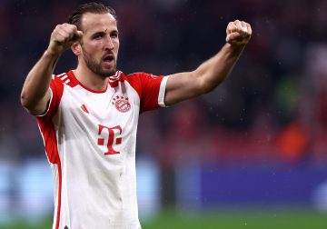 Kane sets personal record with double in Bayern win